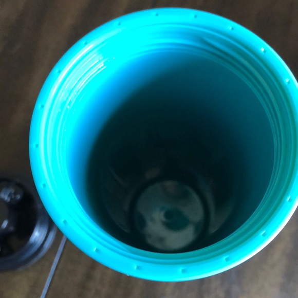 Starbucks 16oz thermos - Picture 7 of 9